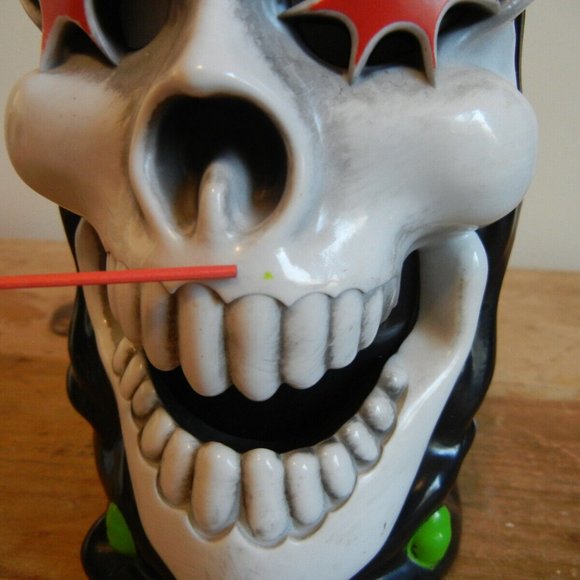 Grave Digger Monster Jam Plastic Skull Head Cup Scary Light Up Mug Or Decor 6.5” - Picture 11 of 16